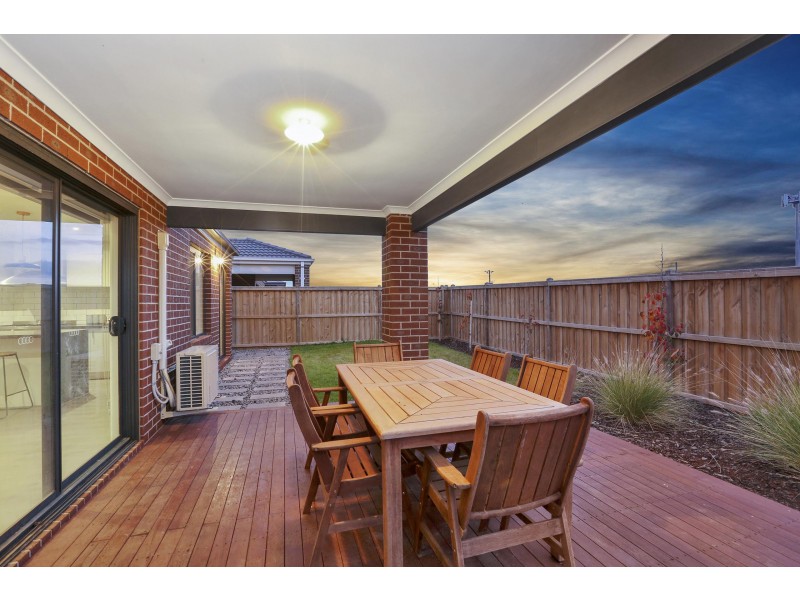 43 Marimba Street, Lara VIC 3212