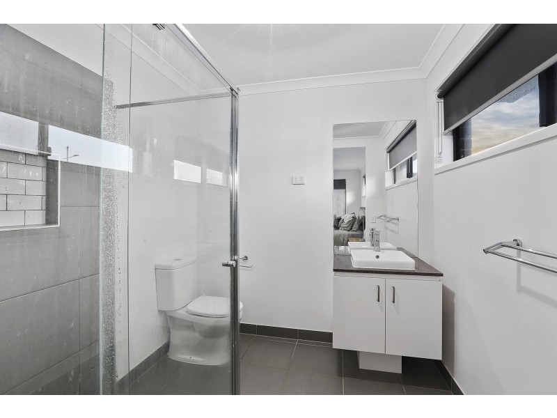 43 Marimba Street, Lara VIC 3212