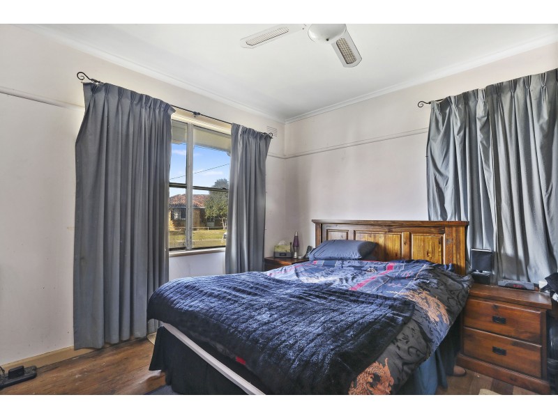 4 Dearborn Parade, Corio VIC 3214