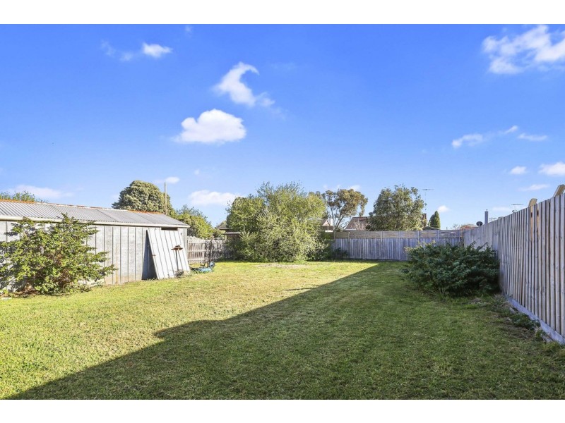 4 Dearborn Parade, Corio VIC 3214