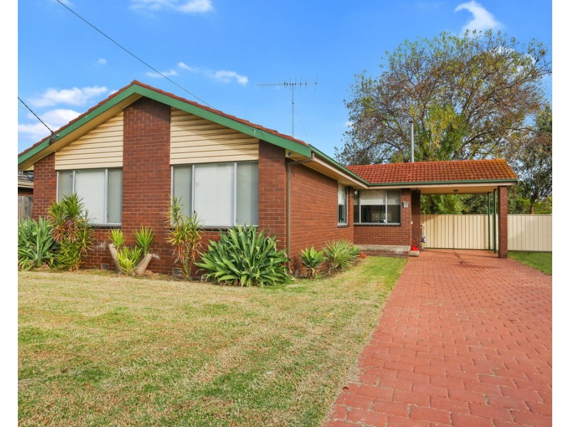 83 Smeaton Close, Lara VIC 3212