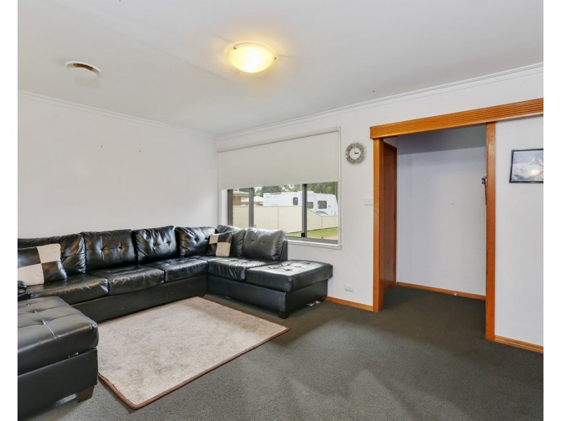 83 Smeaton Close, Lara VIC 3212