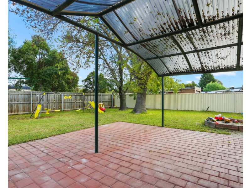 83 Smeaton Close, Lara VIC 3212