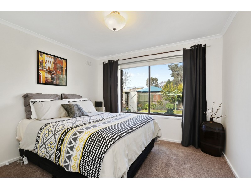 16 Bosbury Street, Norlane VIC 3214