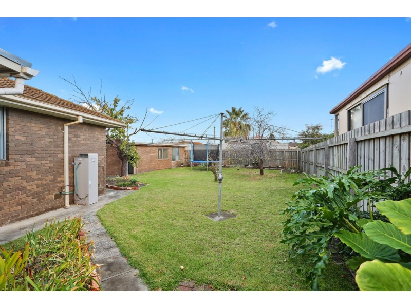 15 Peacock Avenue, Norlane VIC 3214