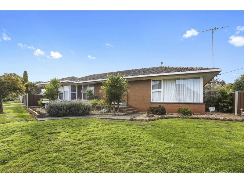 24 Fairfield Avenue, Belmont VIC 3216