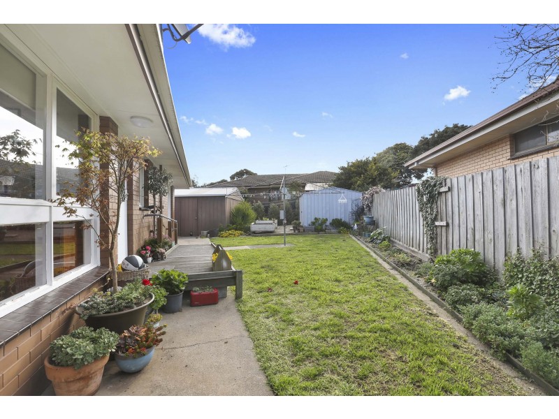 24 Fairfield Avenue, Belmont VIC 3216