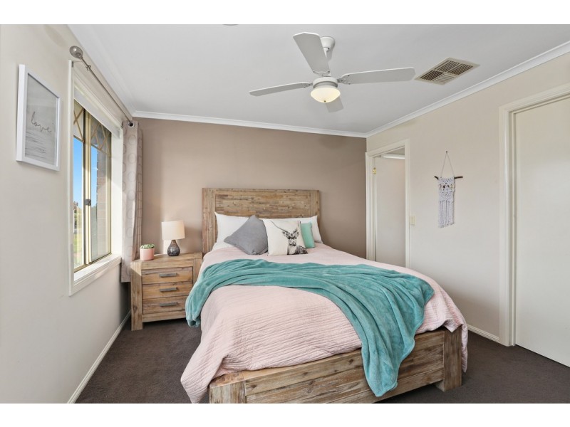 14-15 Bluewren Close, Lara VIC 3212