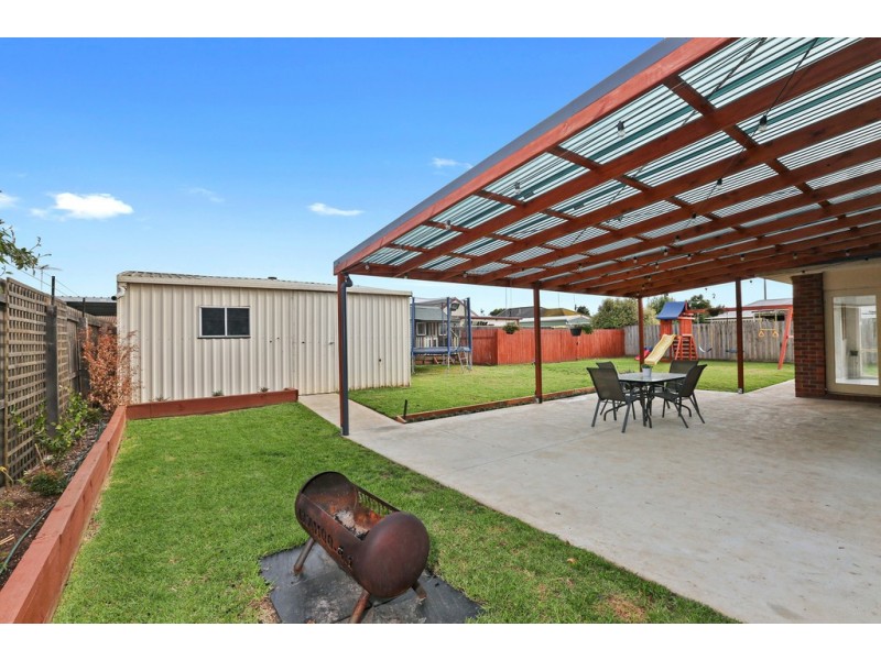 14-15 Bluewren Close, Lara VIC 3212