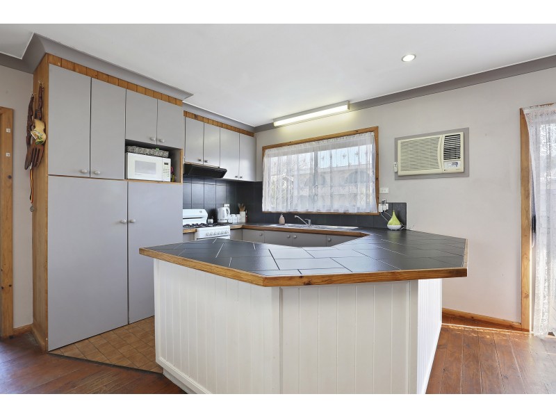 25 Robin Avenue, Norlane VIC 3214