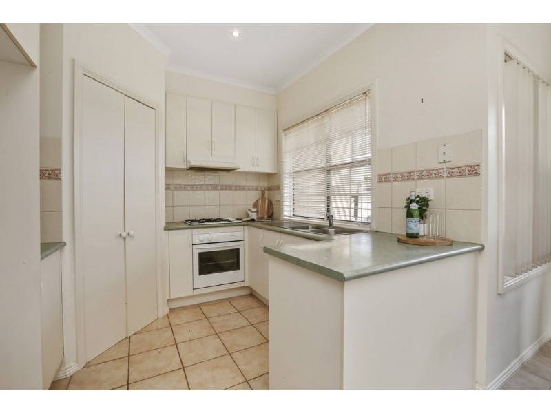 2/12-14 Rennie Street, Lara VIC 3212