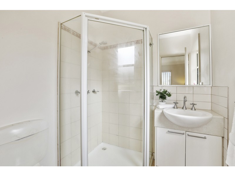 2/12-14 Rennie Street, Lara VIC 3212