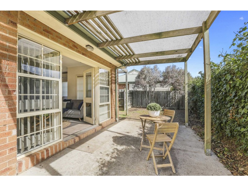 2/12-14 Rennie Street, Lara VIC 3212