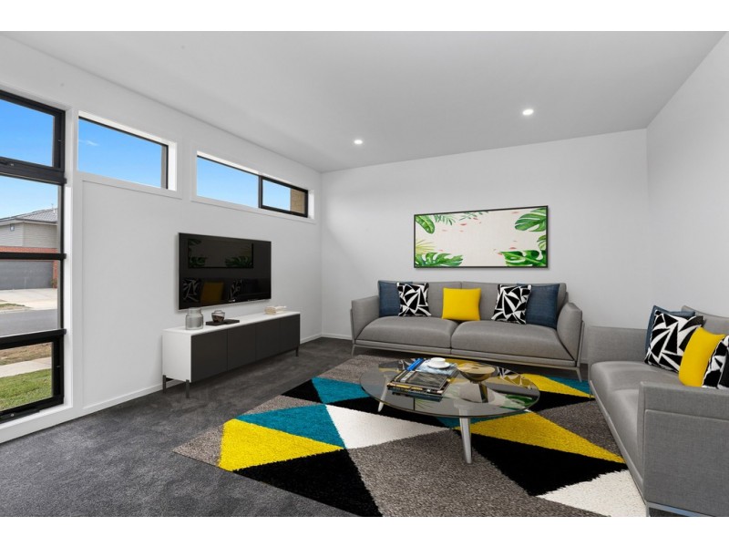 27 Canterbury Road West, Lara VIC 3212