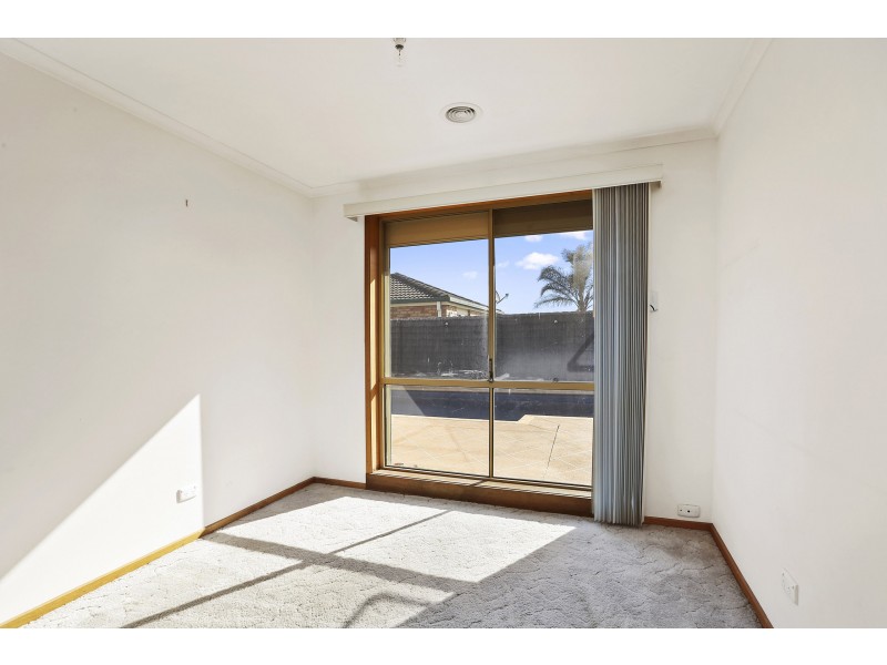 24 Cranbourne Drive, Corio VIC 3214