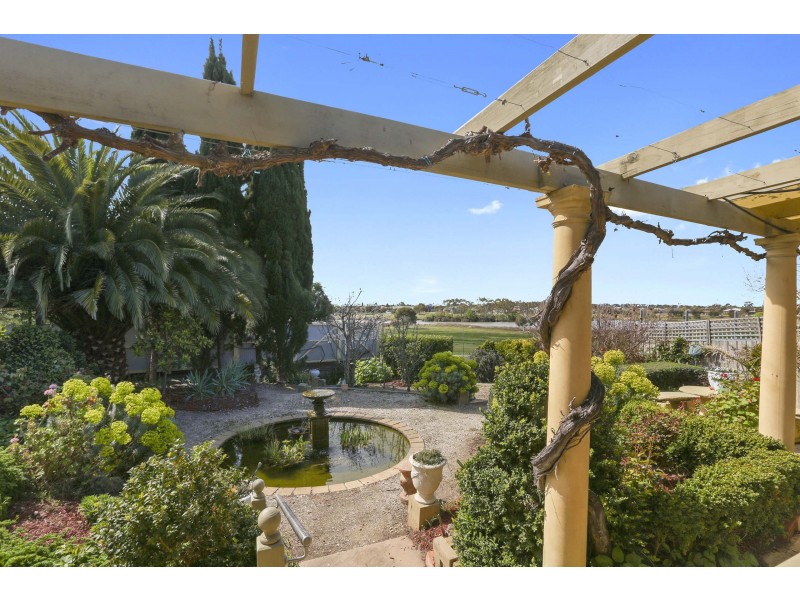 14 Stefan Court, Lara VIC 3212