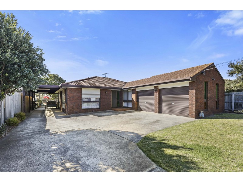 8 Ozone Crescent, Bell Park VIC 3215