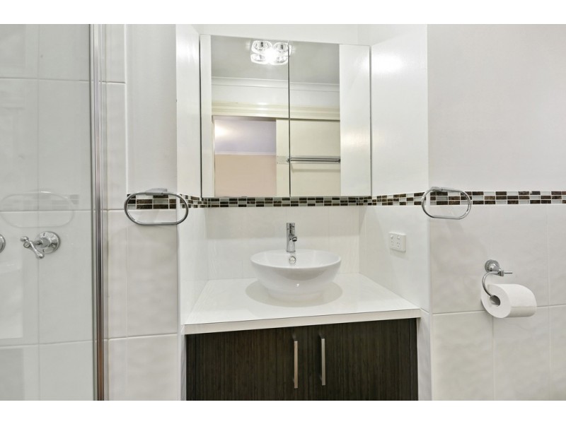 8 Ozone Crescent, Bell Park VIC 3215