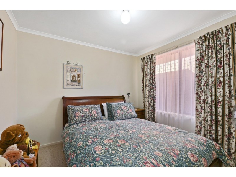 8 Ozone Crescent, Bell Park VIC 3215