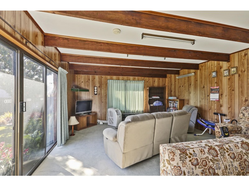 8 Ozone Crescent, Bell Park VIC 3215