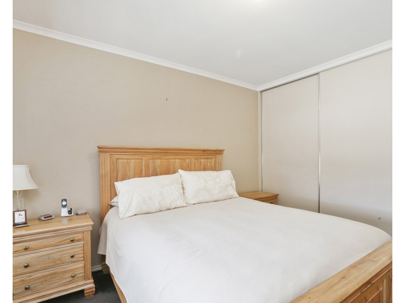 2/60 Thorburn Street, Bell Park VIC 3215