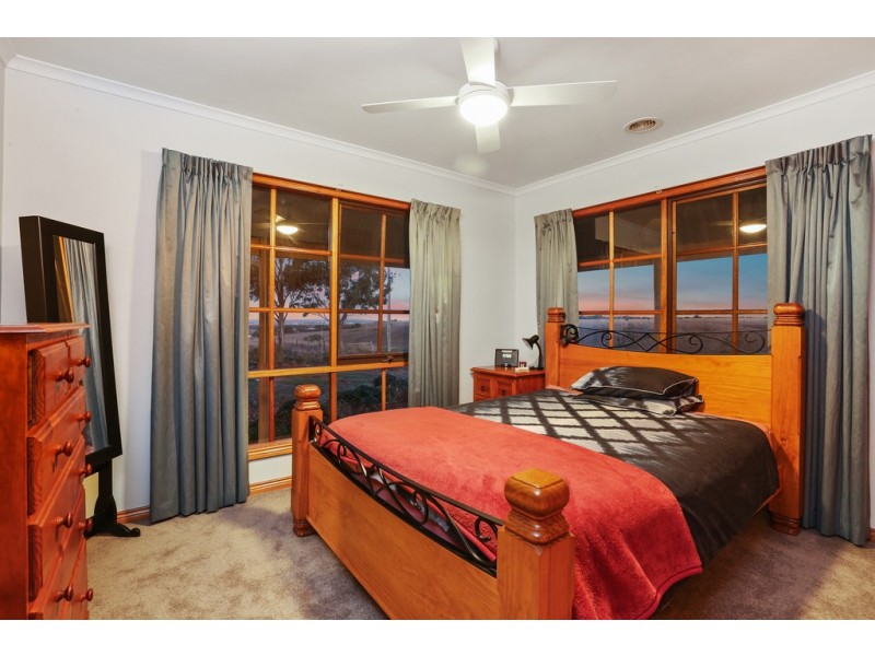 140 Staceys Road, Lara VIC 3212