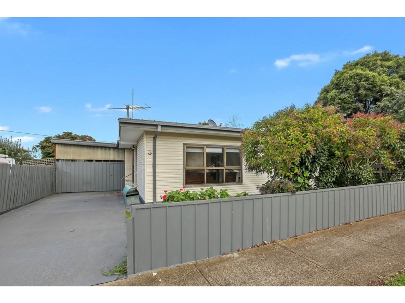 3 Warrawee Avenue, Norlane VIC 3214