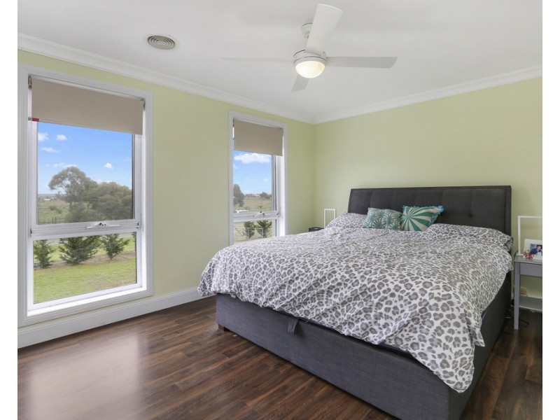 25 Winstanley Road, Lara VIC 3212