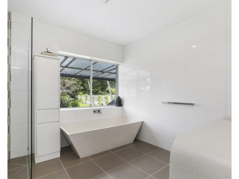 25 Winstanley Road, Lara VIC 3212