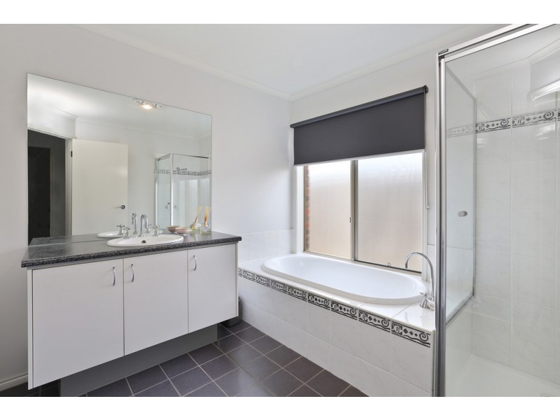 56 Buckingham Street, Lara VIC 3212