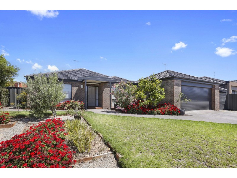 13 Bella Julia Place, Lara VIC 3212
