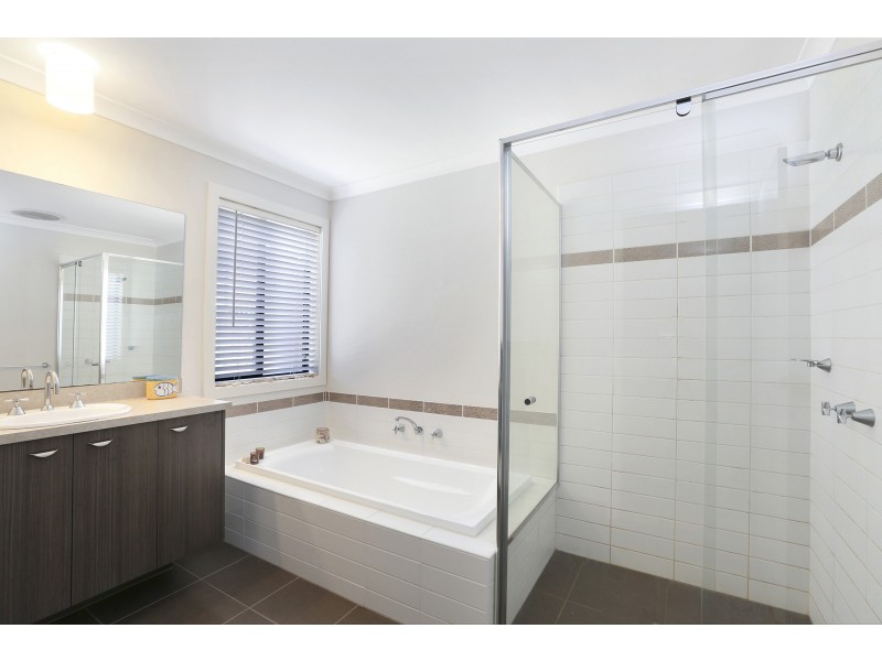 13 Bella Julia Place, Lara VIC 3212