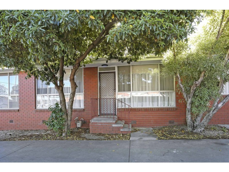 2/138 West Fyans Street, Newtown VIC 3220