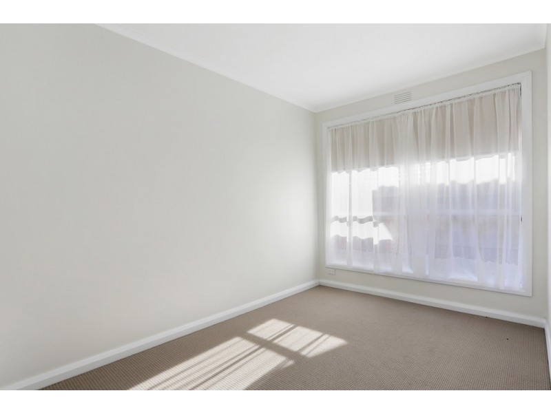 2/138 West Fyans Street, Newtown VIC 3220