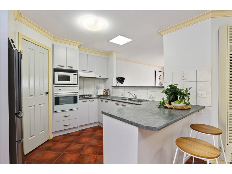 64 Lara Boulevard, Lara VIC 3212