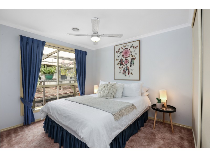 64 Lara Boulevard, Lara VIC 3212