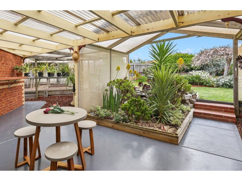 64 Lara Boulevard, Lara VIC 3212