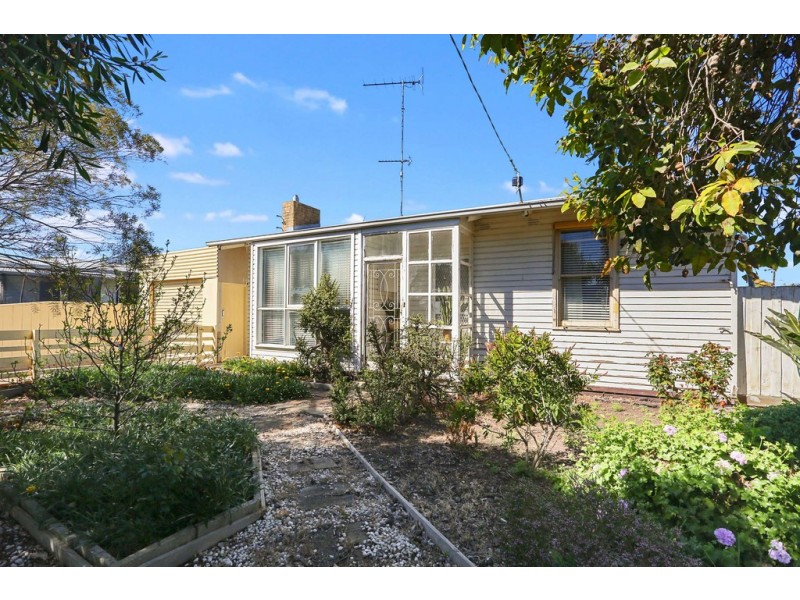 21 Cox Road, Norlane VIC 3214