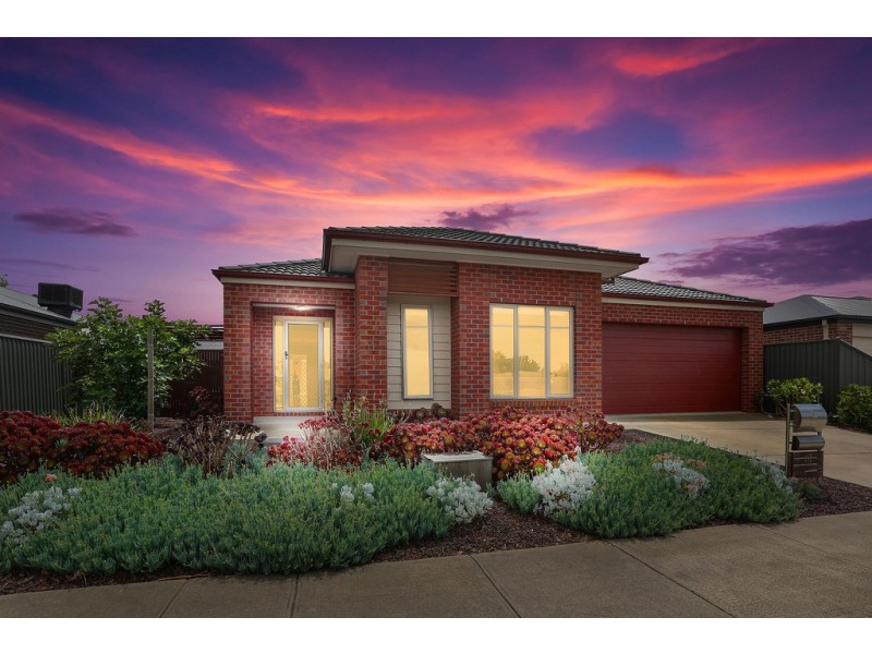 112 Canterbury Road West, Lara VIC 3212