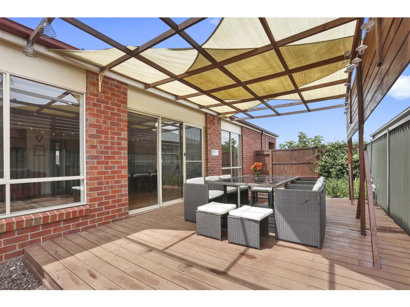 112 Canterbury Road West, Lara VIC 3212