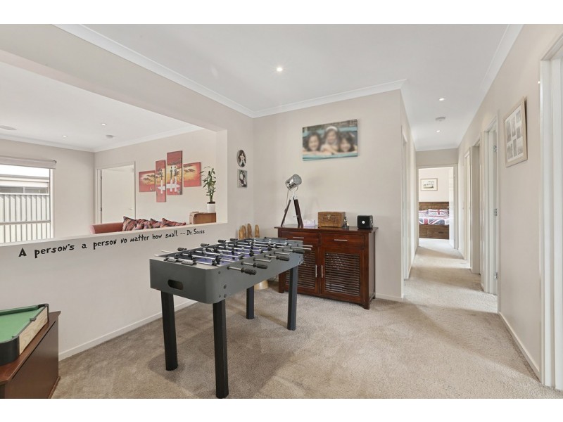 112 Canterbury Road West, Lara VIC 3212