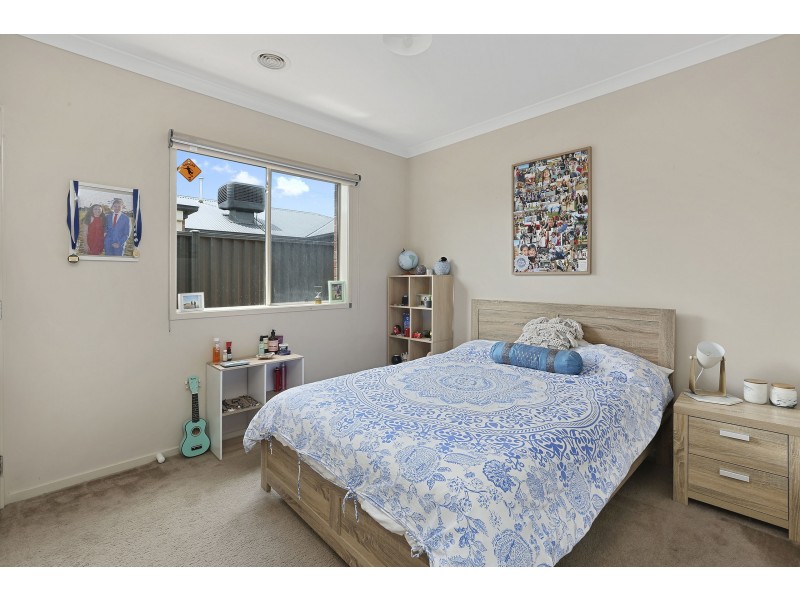 112 Canterbury Road West, Lara VIC 3212