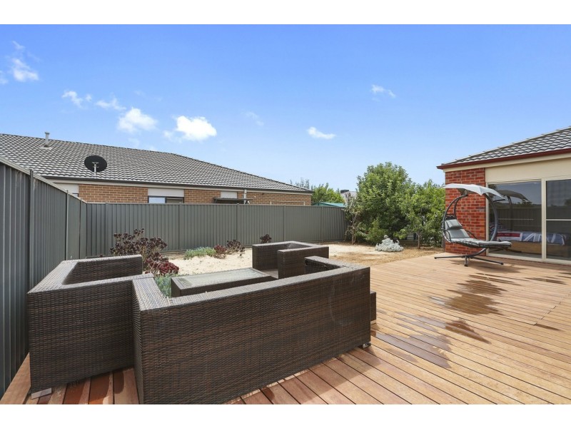 112 Canterbury Road West, Lara VIC 3212