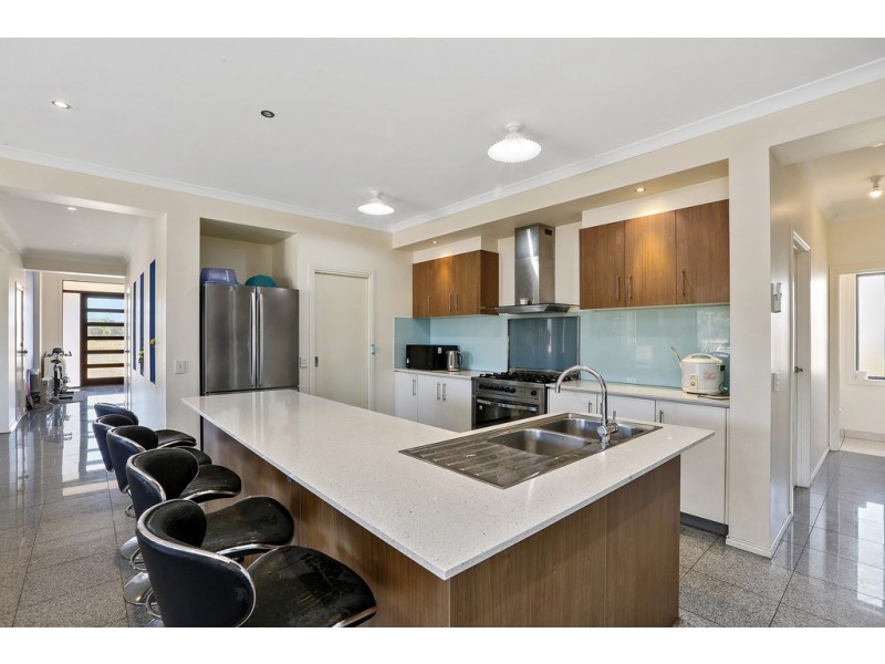 158 Old Melbourne Road, Lara VIC 3212