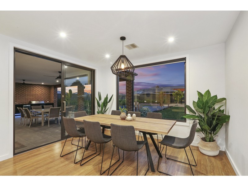 22 Caddys Road, Lara VIC 3212