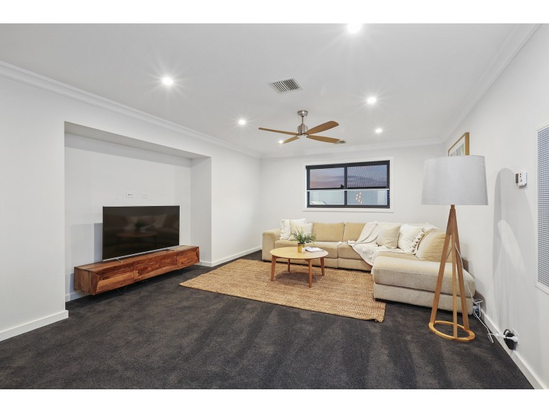 22 Caddys Road, Lara VIC 3212