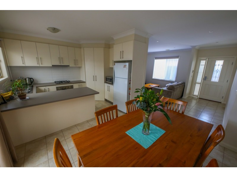 2/20 Curletts Road, Lara VIC 3212