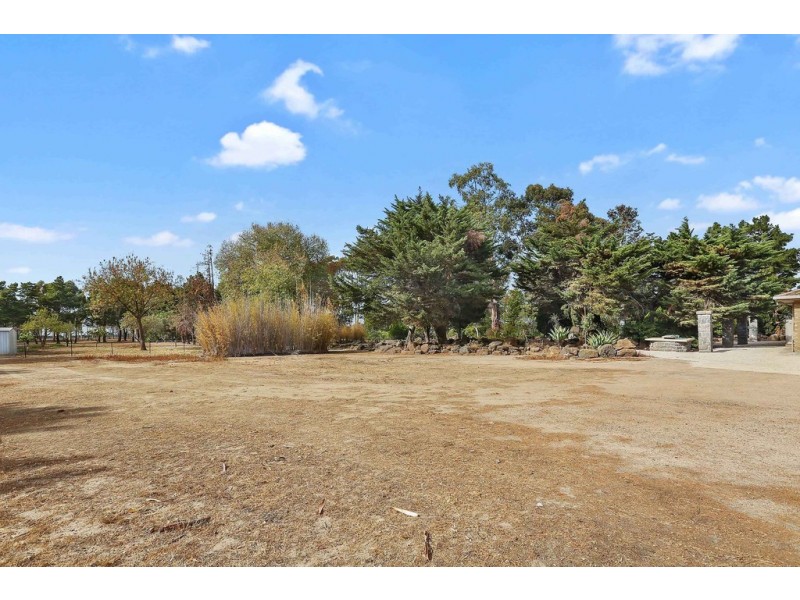 40 Old Melbourne Road, Lara VIC 3212