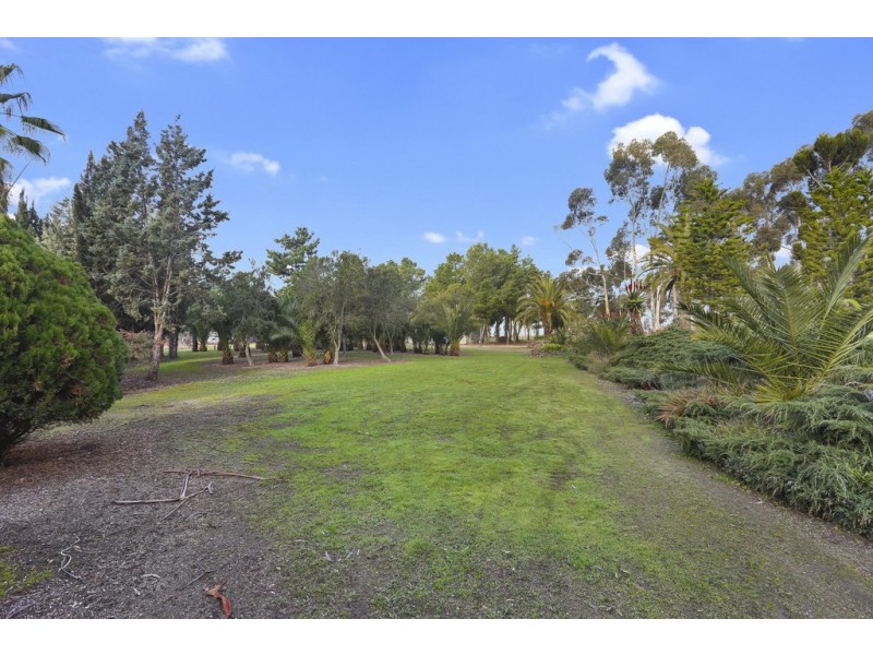 40 Old Melbourne Road, Lara VIC 3212