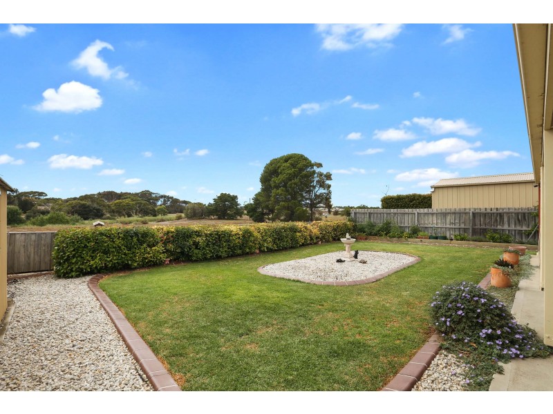 11 Menzies Close, Lara VIC 3212
